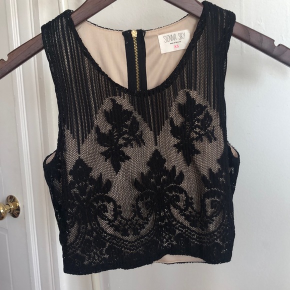 Lace Crop Top - Picture 1 of 3